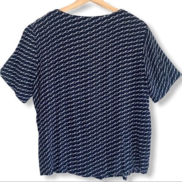 Minimum Chain Print V Neck Navy Button Down - Picture 5 of 6